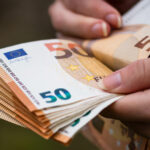 novac euro brojanje prevara radiosloboda