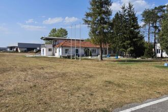 PU Kraljevo potvrdila prijavu požara u Aero-klubu