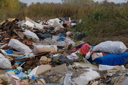 Divlja deponija u Grdici raste iz dana u dan