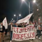 Kraljevo između studentskih poruka i mitinga SNS-a: Na jednom trgu kontrolori, na drugom Baja Mali Knindža