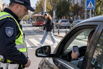 „Fokus na putu“: Policija kontroliše vozače i pešake